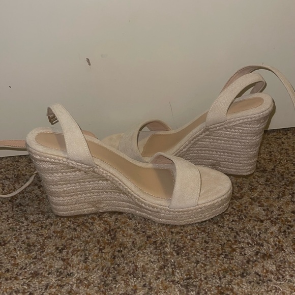 NEW❗️Tan Ankle Strap Wedges❕ - Picture 2 of 4